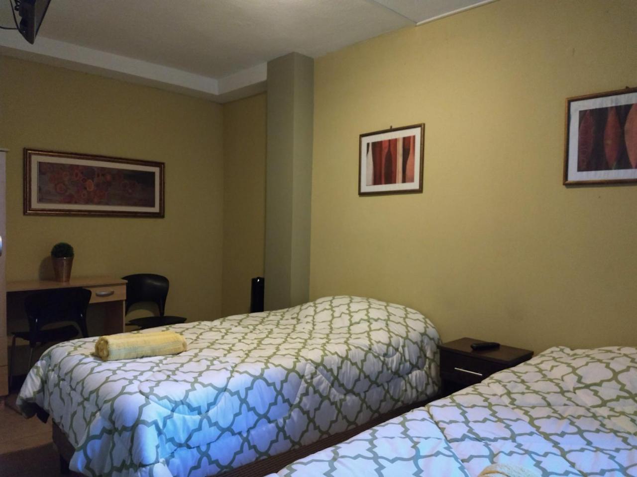 Give House Bed and Breakfast Ciudad Guatemala Eksteriør billede