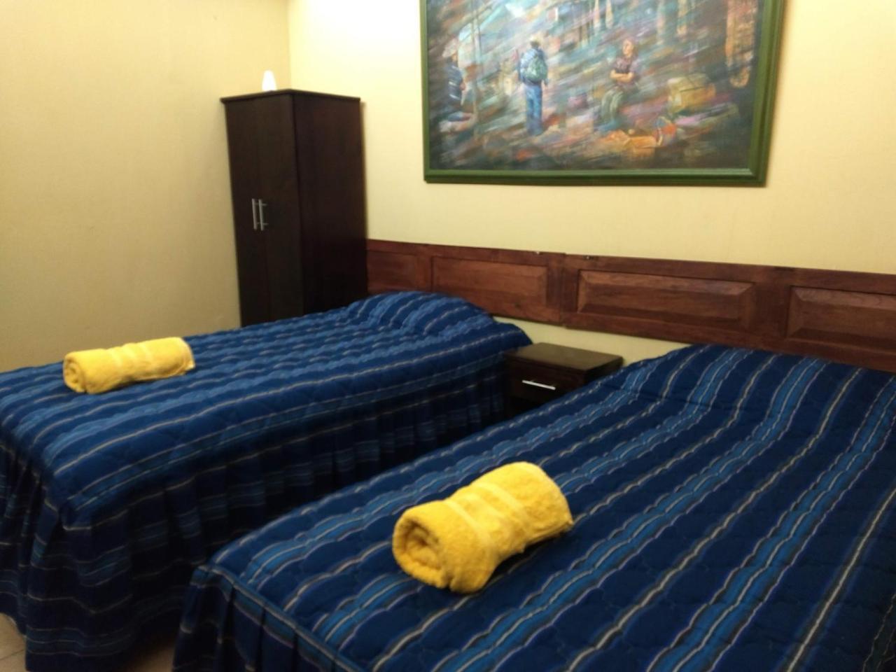 Give House Bed and Breakfast Ciudad Guatemala Eksteriør billede